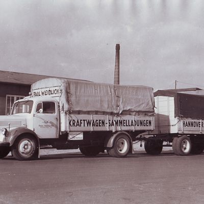 Übersee-Spedition Paul Weidlich GmbH - Hamburg - Europaweite LKW Transporte - Seit 1973