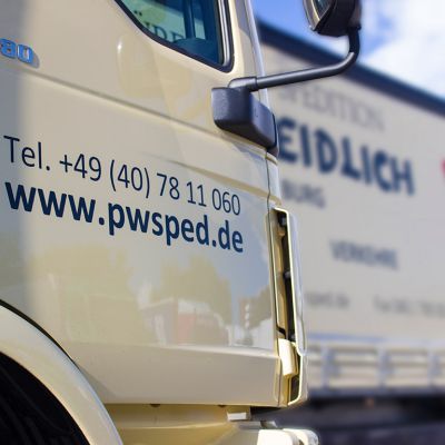 Übersee-Spedition Paul Weidlich GmbH - Hamburg - Schiffsersatzteillogistik - Schiffsbelieferung